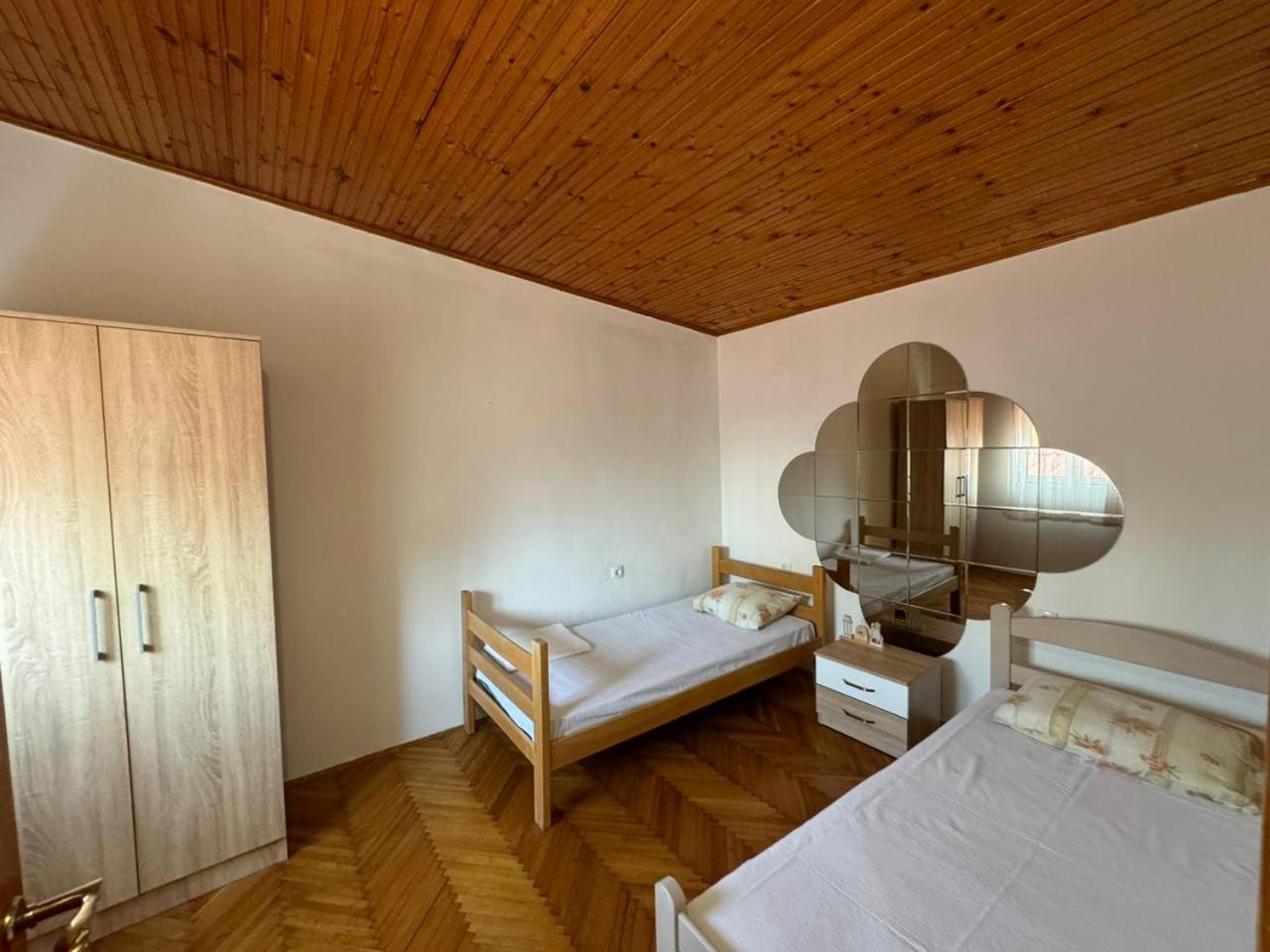Vlado Apartments Podgorica Bagian luar foto